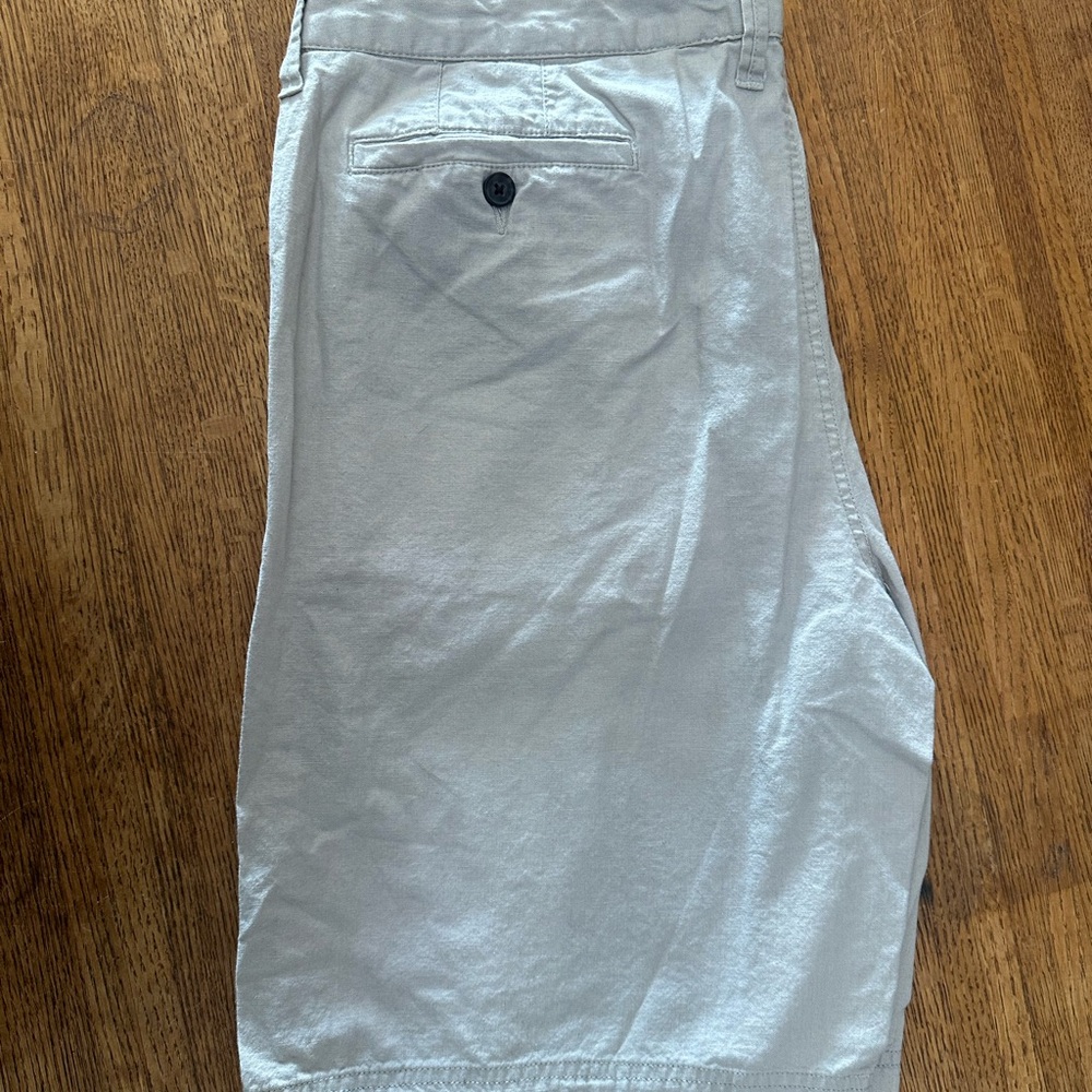 Men's Classic Tan Flat Front Shorts
